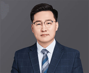 焦雪峰律师照片