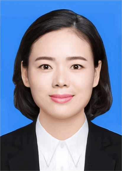 庞丽娜律师照片