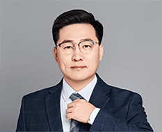 焦雪峰律师照片